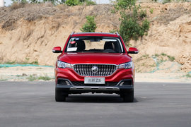 2018款名爵ZS 1.5L 手动65寸巨幕天窗版