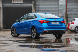 2019款奇瑞艾瑞泽5 Pro 1.5L CVT 自在版 国VI