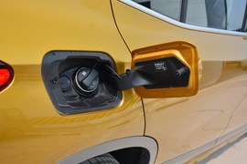 2019款宝马X2 sDrive25i 领先型M越野套装 国VI