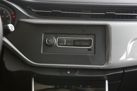 2019款奇瑞艾瑞泽5 Pro 1.5L 手动青春版 国VI
