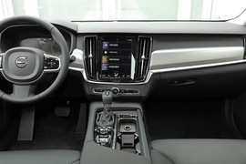 2020款沃尔沃S90 T5 智逸运动版