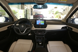 2019款宝骏360 1.5L AMT 豪华型 国Ⅵ