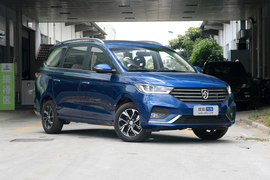 2019款宝骏360 1.5L AMT 豪华型 国Ⅵ