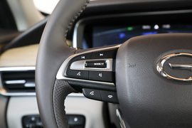 2019款广汽传祺GA6 270T 自动至尊版