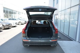 2020款沃尔沃XC60 T5 四驱智逸豪华版
