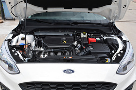 2020款福特福克斯三厢1.5L自动锋跃型