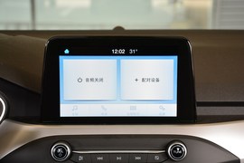 2020款福特福克斯三厢1.5L自动锋跃型