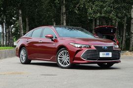 2019款丰田亚洲龙双擎 2.5L Limited旗舰版 国V