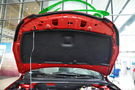 2013款雪佛兰科鲁兹1.6L SE MT