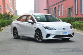 2019款广汽新能源 Aion S 魅530