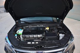 2019款广汽传祺GA6 270T 自动豪华型