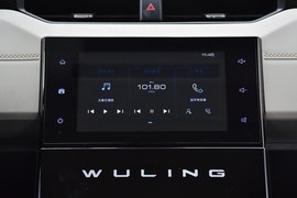 2019款五菱宏光PLUS 1.5L 手动豪华型