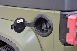2019款北京BJ40 2.3T 自动四驱盛世华章版 国VI