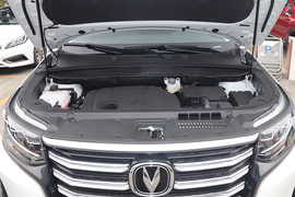 2019款长安CS95 2.0T两驱豪华版 7座