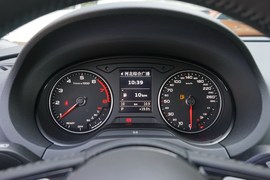 仪表板