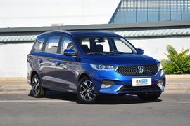2019款宝骏360 1.5L CVT 精英型