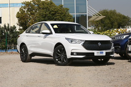 2019款新宝骏RC-6 1.5T CVT 24小时在线精英型