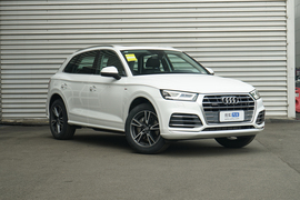 2020款奥迪Q5L 40TFSI 荣享时尚型