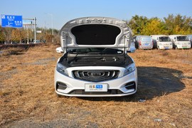 2020款吉利博瑞 1.5T MHEV 耀享版