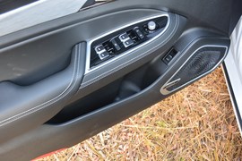 2020款吉利博瑞 1.5T MHEV 耀享版