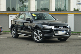 2020款奥迪Q5L 40 TFSI 荣享进取型