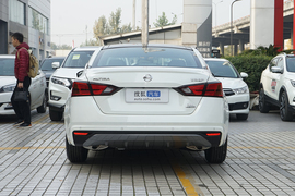 正后