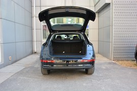 2020款奥迪Q5L 45TFSI 尊享运动型