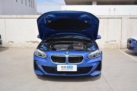 2020款宝马120i M运动套装
