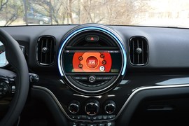 2020款MINI COUNTRYMAN 1.5T COOPER ALL4 极地版