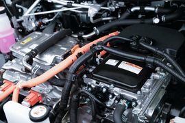 2020款丰田C-HR EV 白