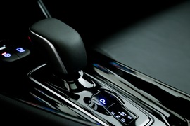 2020款丰田C-HR EV 白