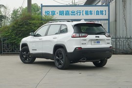 侧后45°