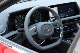 2020款现代索纳塔 380T 顶配