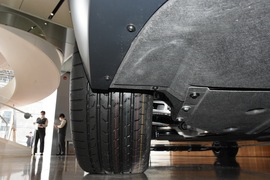 2020款蔚来ES8 580KM 签名版 六座版