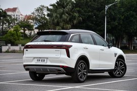 2020款东风启辰星260T 48V轻混增压星睿版