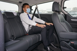 2021款 上汽MAXUS G10 2.0T 自动精英版 汽油 7座