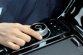 2020款起亚K5凯酷 380T GT-Line 尊贵版