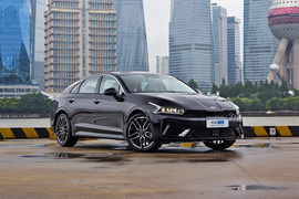 2020款起亚K5凯酷 380T GT-Line 尊贵版