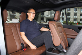 2020款林肯飞行家 3.0T V6 四驱行政版