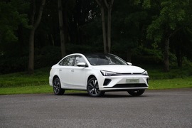 2020款 荣威R ER6 620km 智尊版