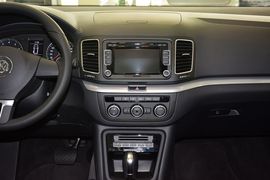 2013款大众夏朗2.0TSI标配型 欧V