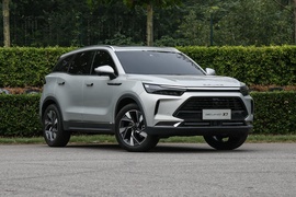 2020款 BEIJING汽车 BEIJING-X7 1.5TD DCT致领版