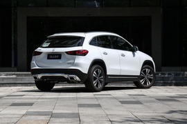 2020款奔驰GLA200