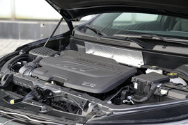 2021款雪佛兰探界者 Redline 550T 自动四驱RS