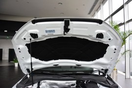 2013款奥迪Q3 35TFSI全时四驱舒适型