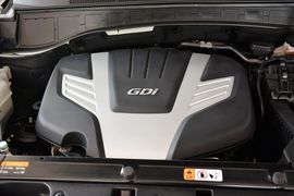 2013款现代格锐3.0L手自一体旗舰版6座