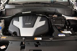 2013款现代格锐3.0L手自一体旗舰版6座