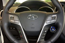 2013款现代格锐3.0L手自一体旗舰版6座