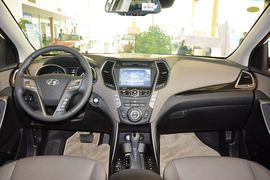 2013款现代格锐3.0L手自一体旗舰版6座