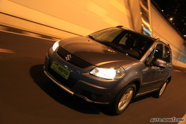 2009款长安铃木天语SX4手动档试驾